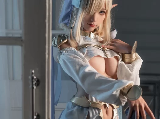 蠢沫沫图集深读:创可贴照片与黄豆粉,叫兽与cos蠢沫沫的舞台瞬间