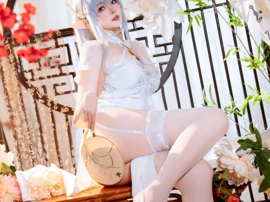 Natsuko夏夏子全集下载与剧情解读,分析图包圣诞装的惊喜亮点