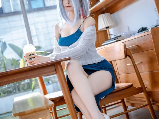 Quan冉有点饿资源下载图包全集,潜入视频与小春日和装扮全收录